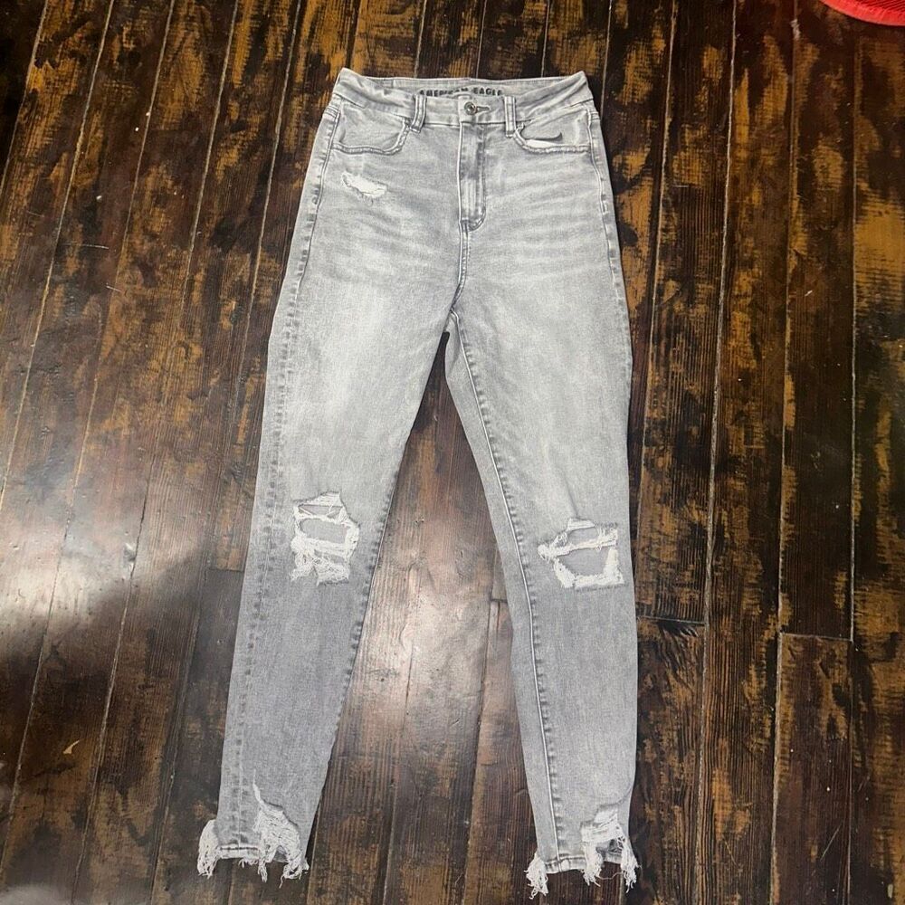 American Eagle washed gray curvy highest rise 4 short jeggings